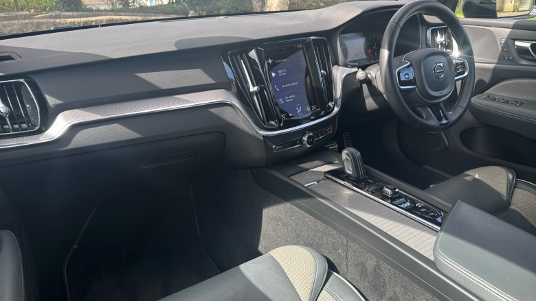 Volvo V60 2.0 B3P R DESIGN 5dr Auto Petrol Estate